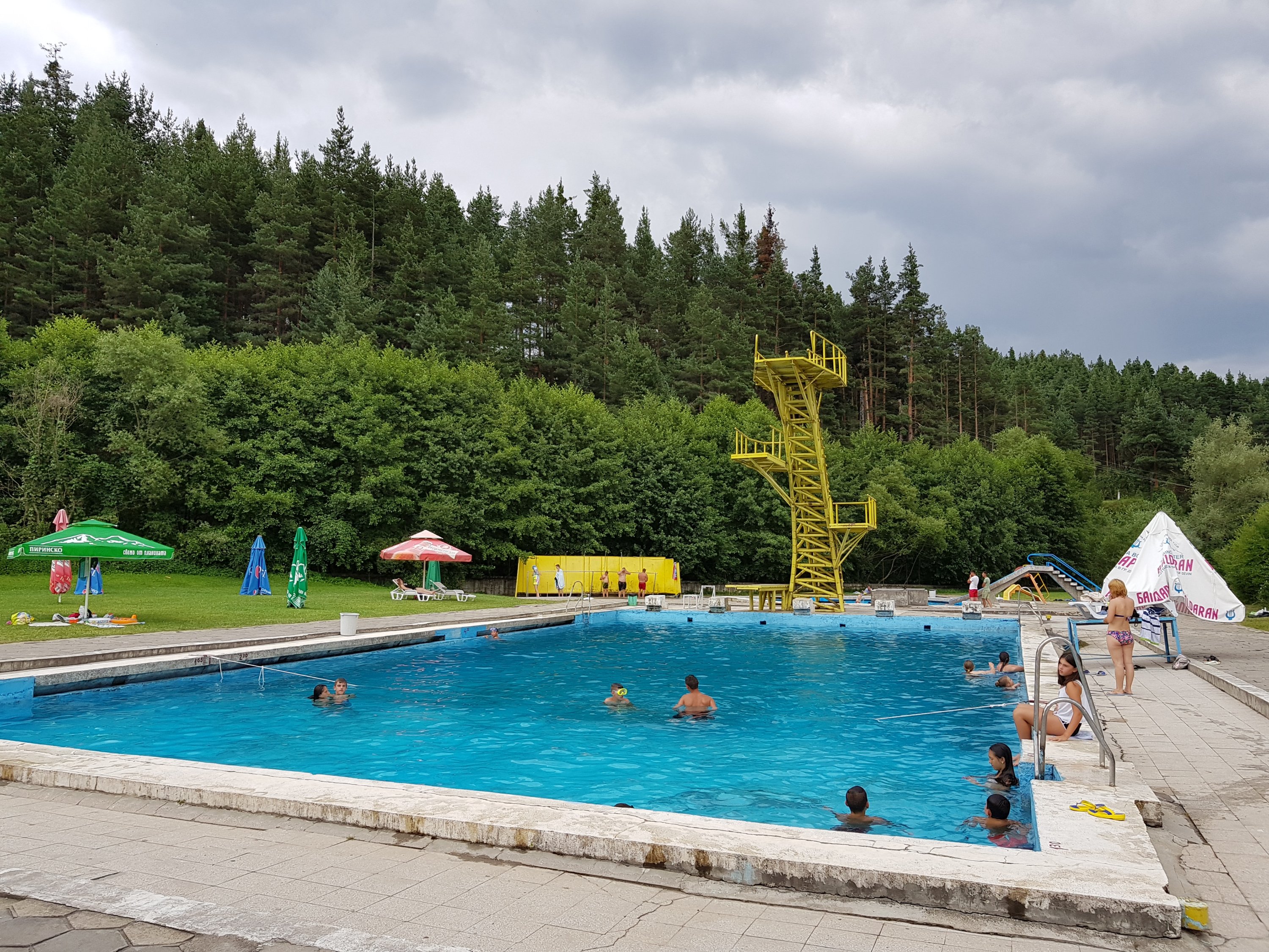 Минералните извори в и около Елешница - Деца на планина