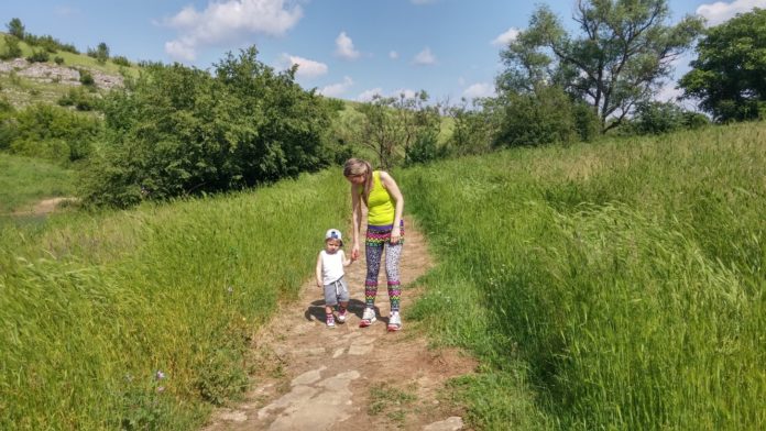 Екопътека по река Златна Панега край Луковит - Деца на планина