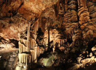 Пещера Съевата дупка