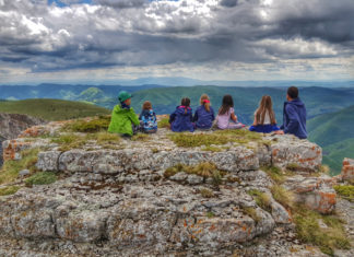 До скален феномен Столо по „детския улей“ – дебютно премиване скален феномен Столо