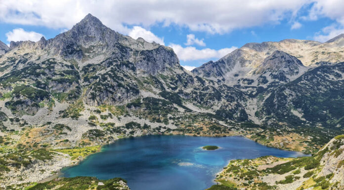 До връх Сиврия с деца-нечовеци