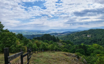 Екопътека „Поглед към девет планини“ и връх Сирищнишка рудина екопътека Поглед към девет планини