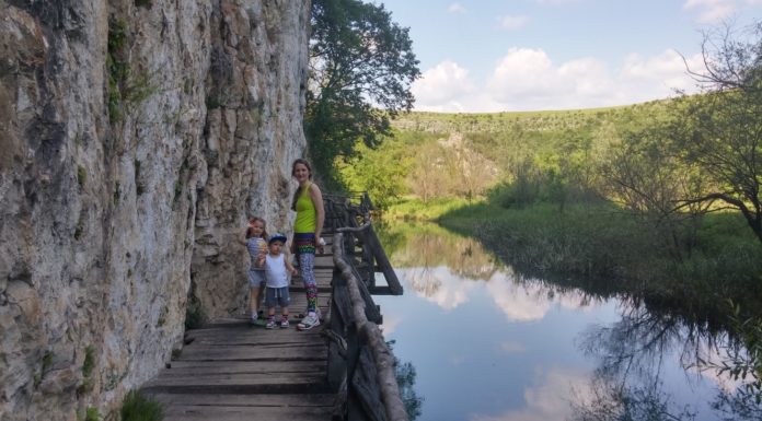 Екопътека по река Златна Панега край Луковит
