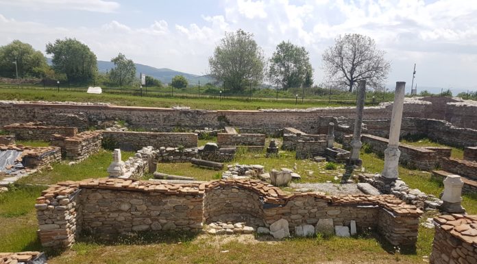 Никополис ад Нестум и вековните чинари в Гърмен