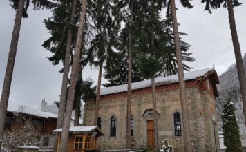 Кокалянски манастир през зимата