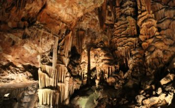 Пещера Съевата дупка