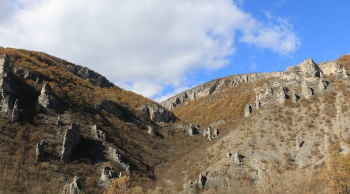 Земенски манастир и Земенски пролом
