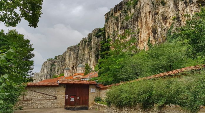 Тайната пътечка до патриаршески манастир „Св. Троица“ край Велико Търново