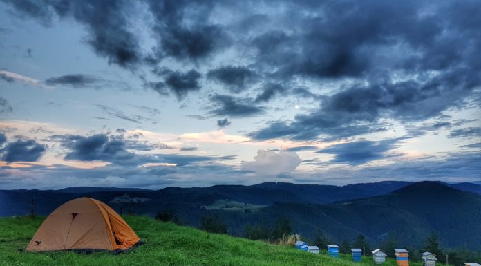 На палатка в с. Орцево – най-високото село на Балканите