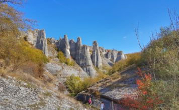 15 слабо известни, но силно атрактивни места за семейни излети каньона на река Ръчене