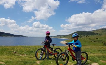 Велообиколка на язовир Белмекен – перфектното място за деца и начинаещи байкъри