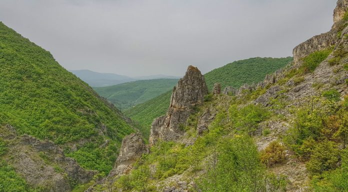 Каньонът на река Шегава + 360 VR видео Каньонът на река Шегава