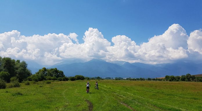 Велообиколка из Разложката котловина: Банско – Баня – Банско Велообиколка из Разложката котловина