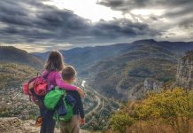 Лакатнишки скали, Темната дупка и Ръжишка пещера – едно весело, есенно приключение