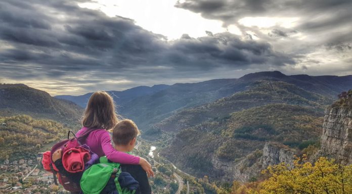 Лакатнишки скали, Темната дупка и Ръжишка пещера – едно весело, есенно приключение