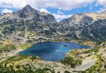 До връх Сиврия с деца-нечовеци